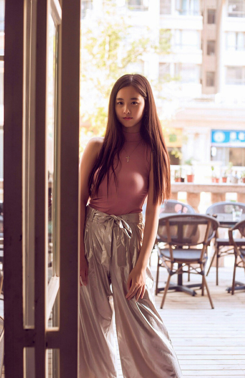 波尔曼的快速反击与精准的判断力,让袋鼠队在比赛中控制局面,波尔曼针服