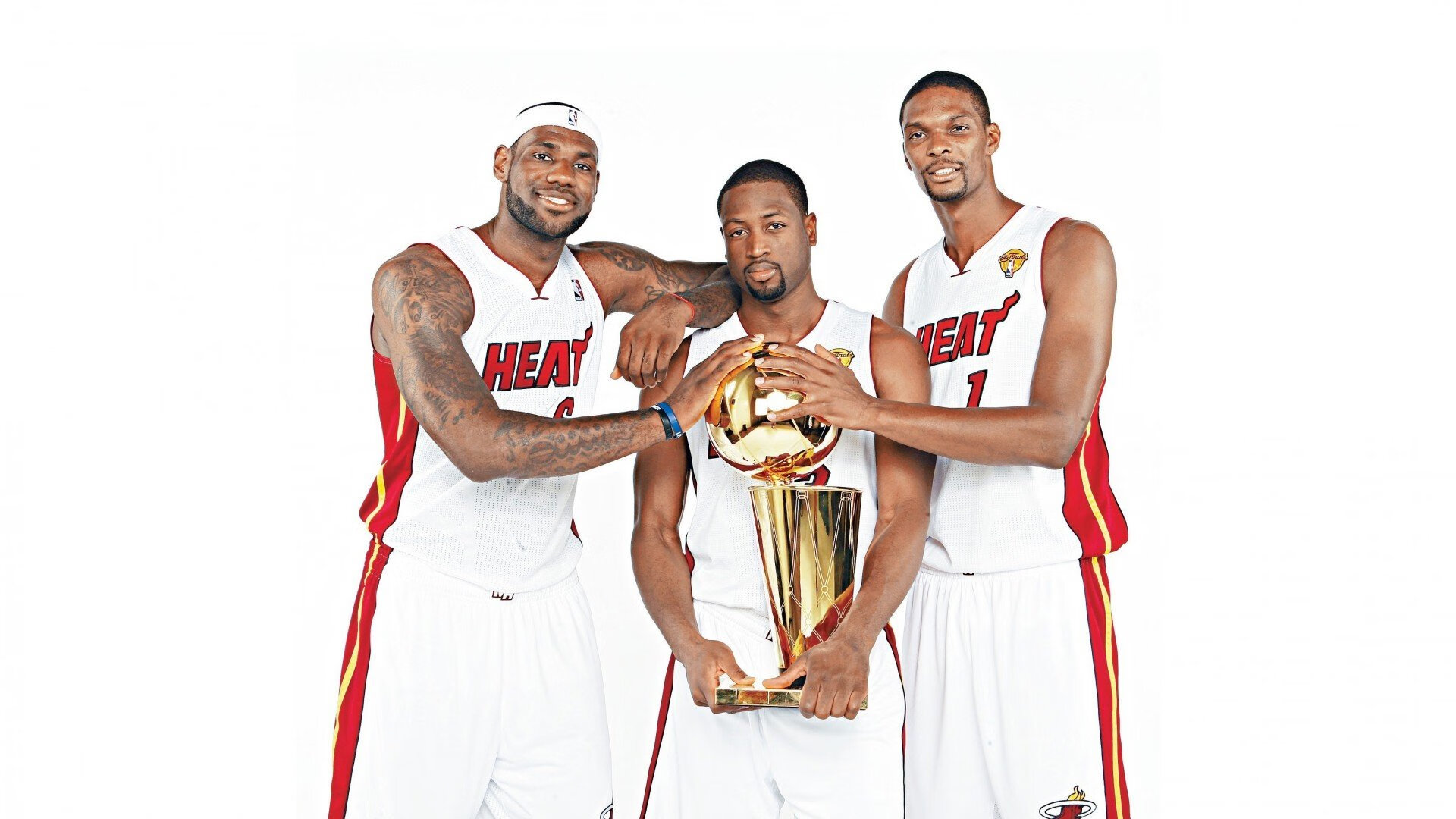 2001年西部决赛：沙奎尔·奥尼尔在对阵太阳的比赛中表现惊人，带领湖人实现逆转，成功晋级总决赛，当赛季夺冠。